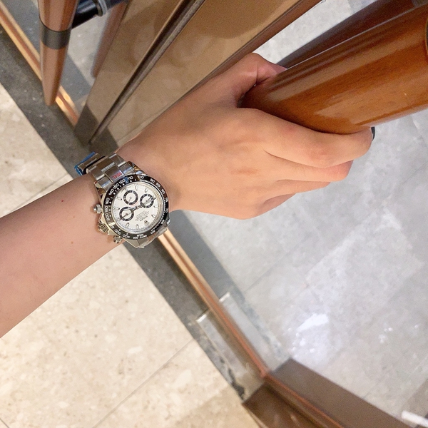 ブランド時計素材ディテール